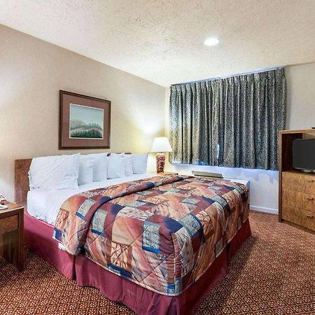 ג'אספר Rodeway Inn מראה חיצוני תמונה