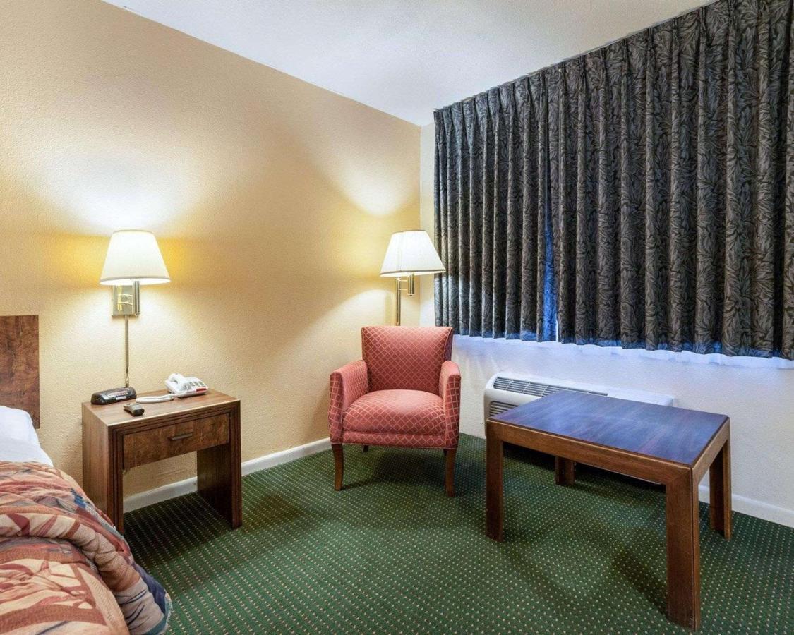 ג'אספר Rodeway Inn מראה חיצוני תמונה