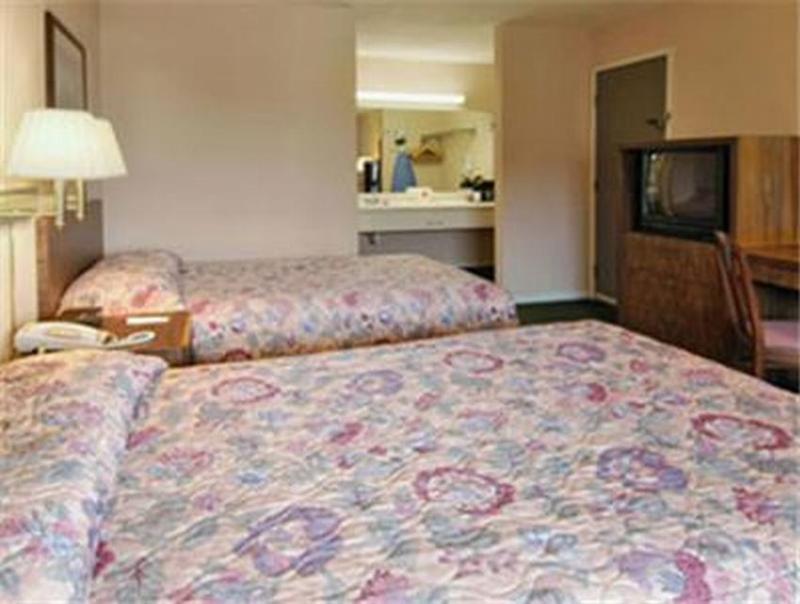 ג'אספר Rodeway Inn מראה חיצוני תמונה