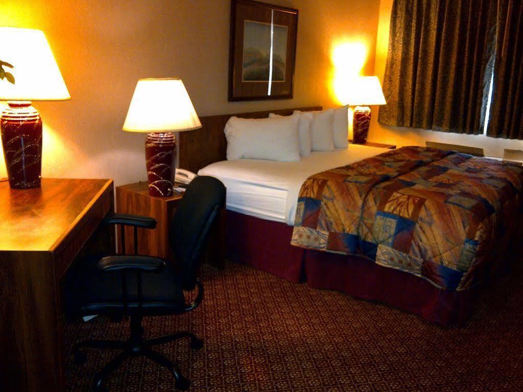 ג'אספר Rodeway Inn מראה חיצוני תמונה